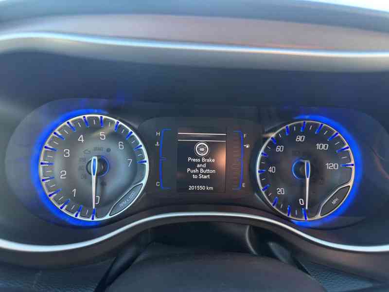 Chrysler Pacifica 3,6 Touring L DVD 2018 - foto 17