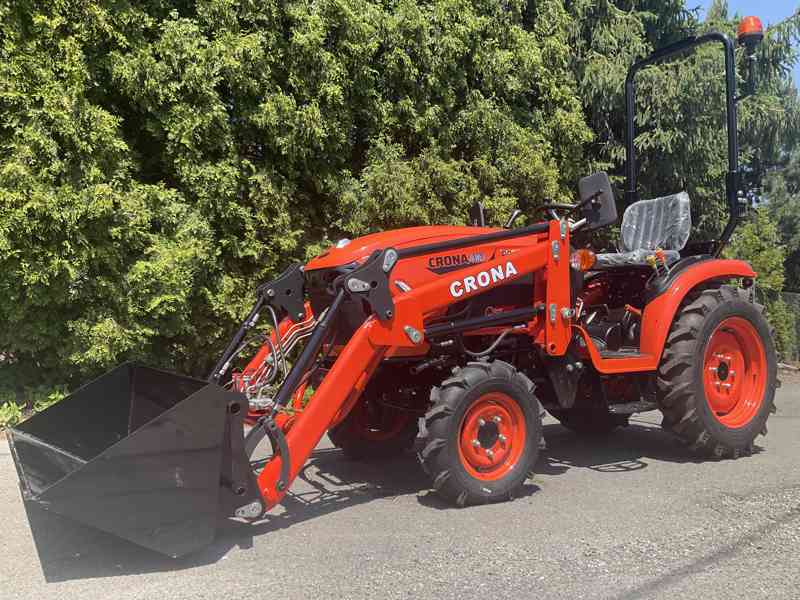 Čelní nakladač pro malotraktor CRONA CR2601X - foto 4