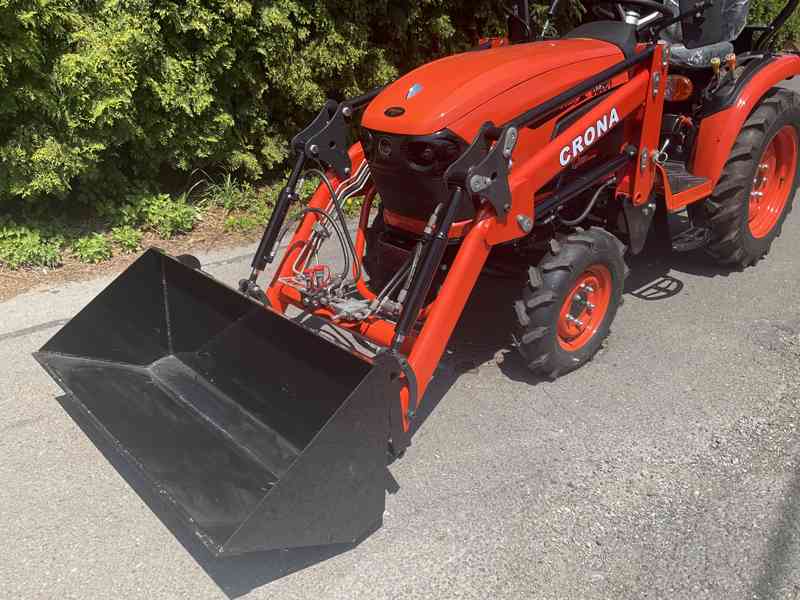 Čelní nakladač pro malotraktor CRONA CR2601X - foto 3