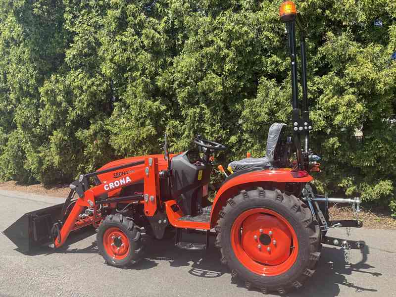 Čelní nakladač pro malotraktor CRONA CR2601X - foto 2