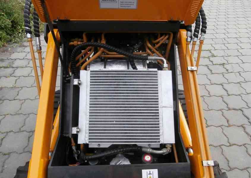 Hysoon 380 mininakladač  - foto 3