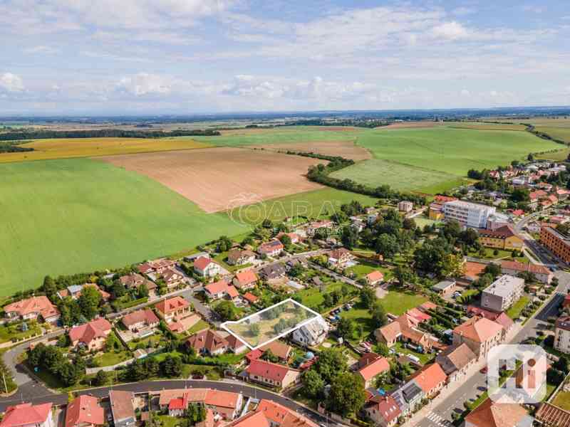 Prodej rovinatého pozemku 1020 m2 v Plaňanech u Kolína! - foto 15