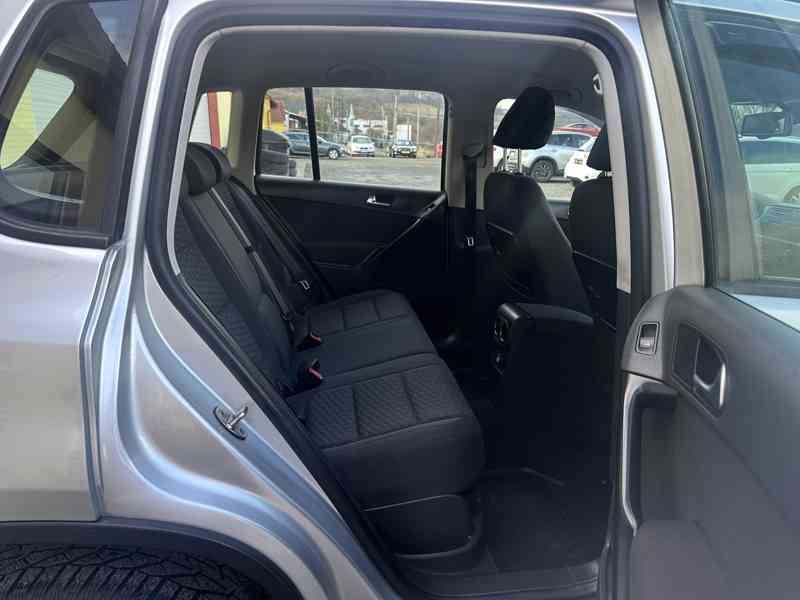 Volkswagen Tiguan 2.0TDi 4x4/DSG/Tažné/Tempomat - foto 17