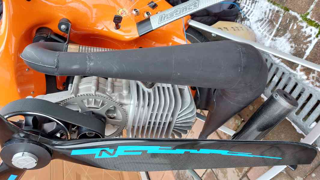Motorová krosna Nirvana Instinct NS 230 CL s příslušenstvím - foto 13