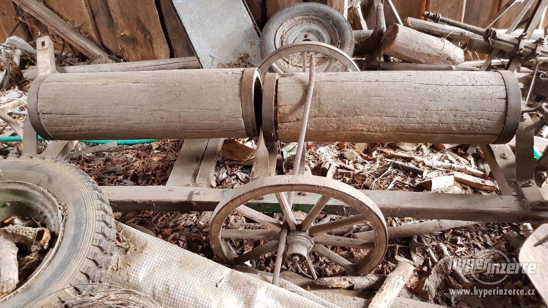 Staré  zemědělské stroje - foto 6