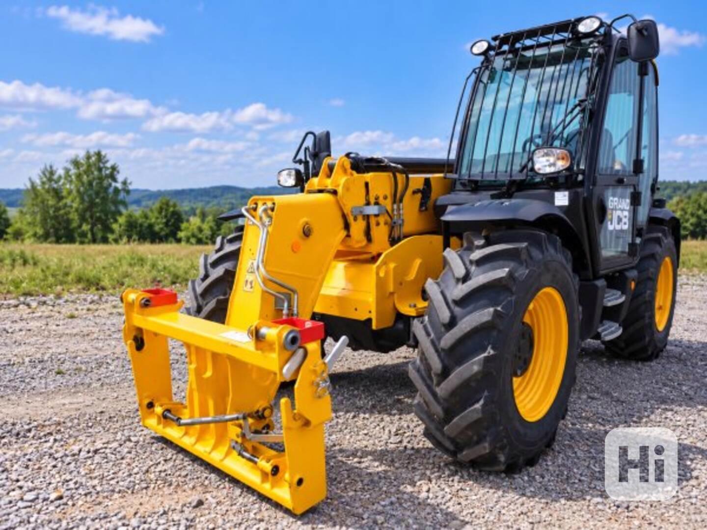 ZÁNOVNÍ 9.5m / 3.5t manipulátor JCB - foto 1