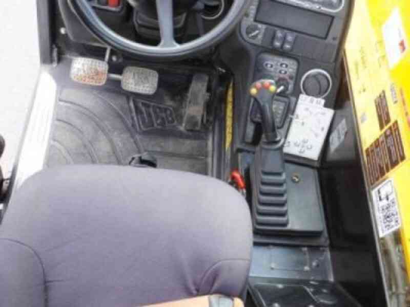 ZÁNOVNÍ 9.5m / 3.5t manipulátor JCB - foto 4