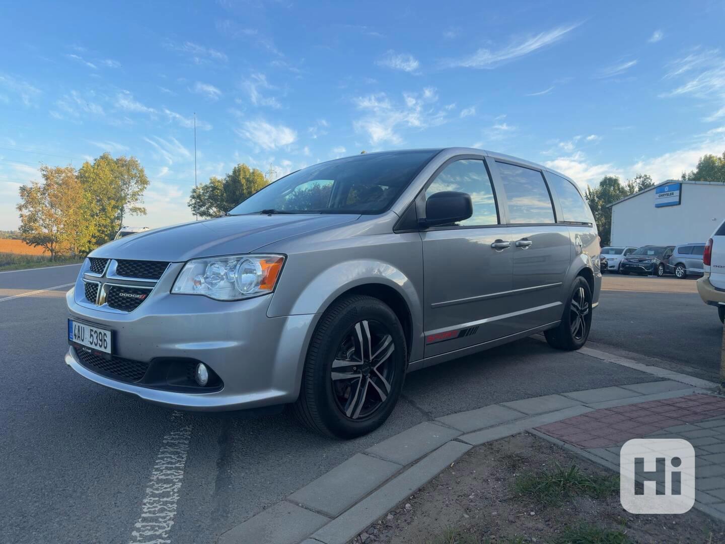 Dodge Grand Caravan 3,6 RT Pentastar 2013 - foto 1