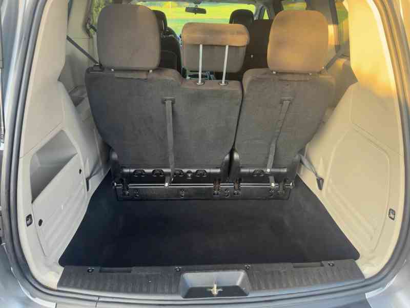Dodge Grand Caravan 3,6 RT Pentastar 2013 - foto 6