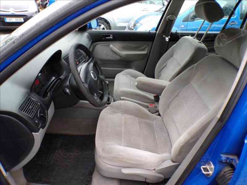 Volkswagen Golf 2,0 i TAŽNÉ ZAŘÍZENÍ - foto 7