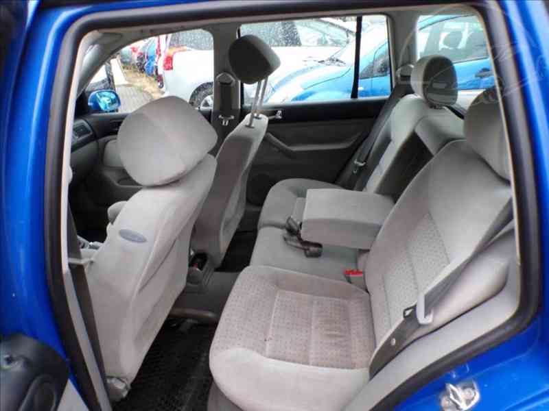 Volkswagen Golf 2,0 i TAŽNÉ ZAŘÍZENÍ - foto 8