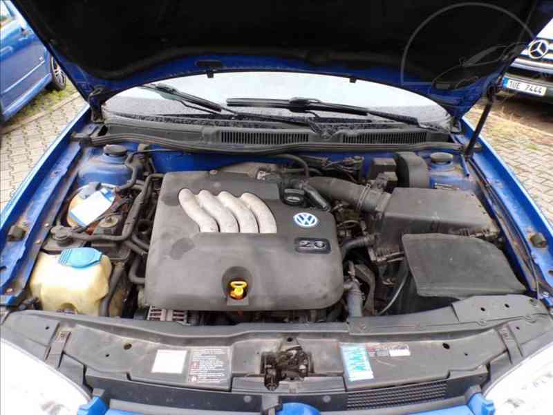 Volkswagen Golf 2,0 i TAŽNÉ ZAŘÍZENÍ - foto 13