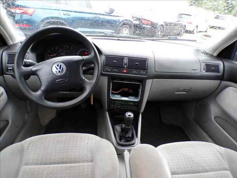 Volkswagen Golf 2,0 i TAŽNÉ ZAŘÍZENÍ - foto 5