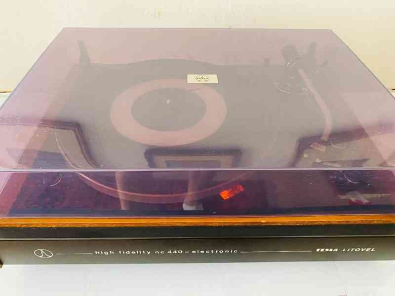 Gramofon Tesla NC 440, koupeno Tuzex 1979 - foto 9