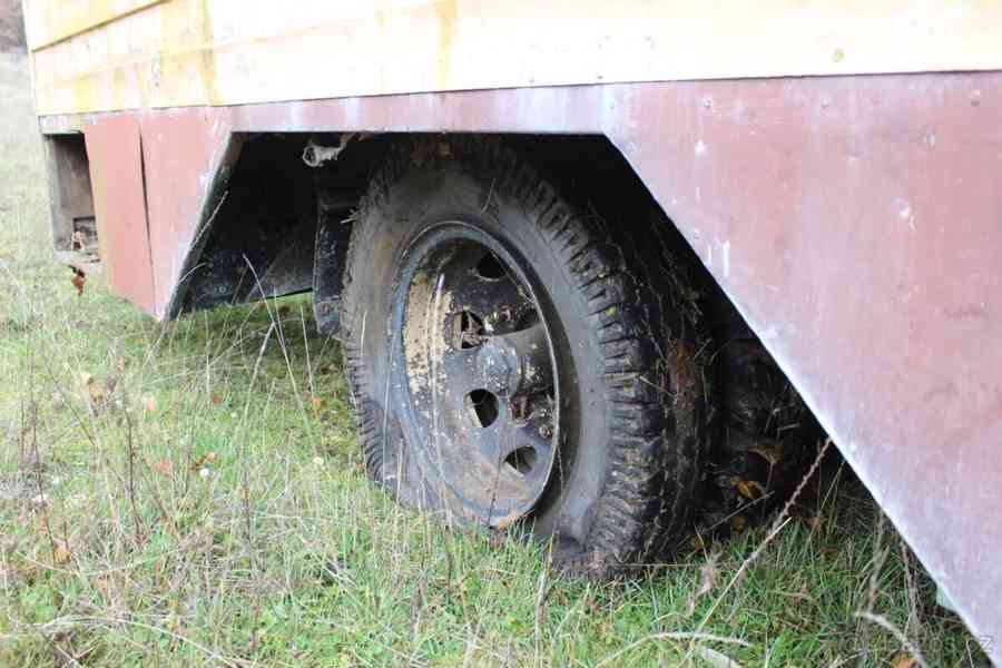 Ostatní Největší oranžová maringotka - foto 8