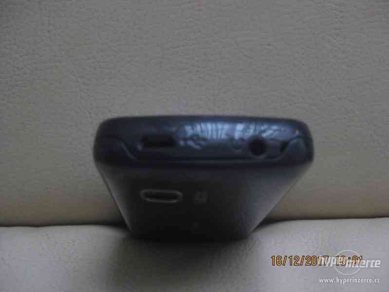 Nokia C5-03 - plně funkční dotykové telefony - foto 6