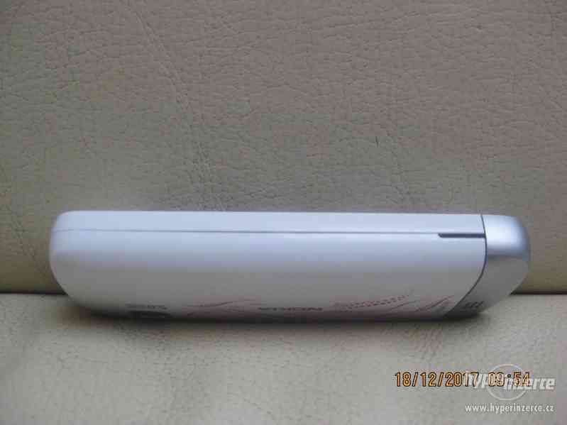 Nokia C5-03 - plně funkční dotykové telefony - foto 22