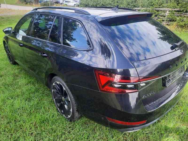 Škoda Superb 2,0 TDI 140kW 4x4 SportLine Combi DSG  Superb - foto 8