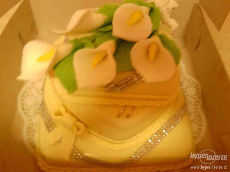 Domácí pečení svatebních koláčků,dortů cukroví. - foto 5