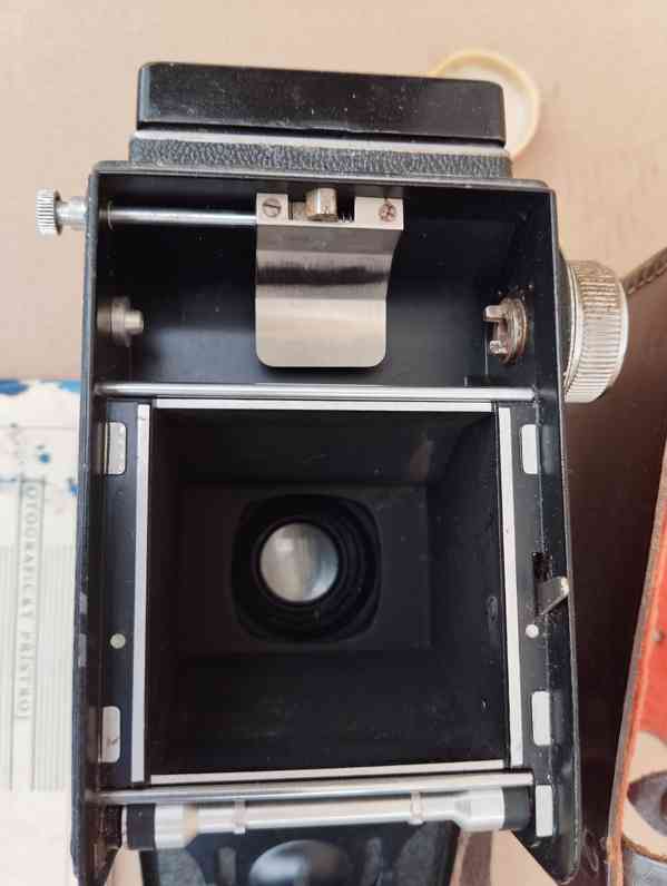 Starý československý fotoaparát Flexaret - foto 15