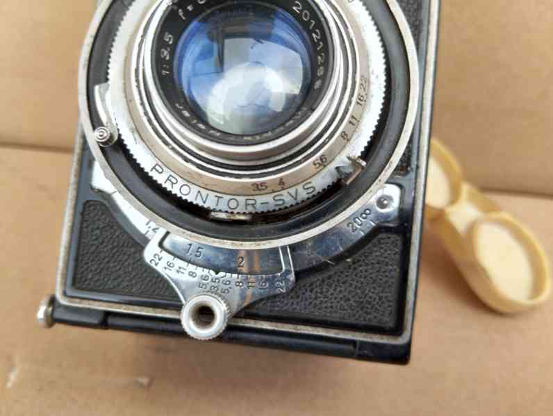 Starý československý fotoaparát Flexaret - foto 7