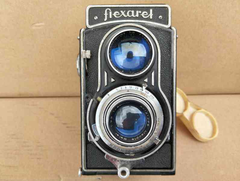 Starý československý fotoaparát Flexaret - foto 6