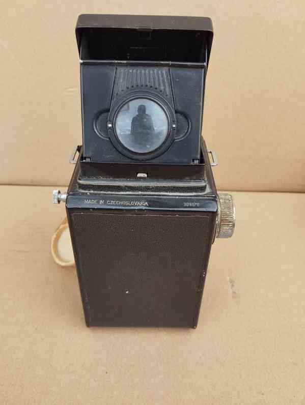 Starý československý fotoaparát Flexaret - foto 13