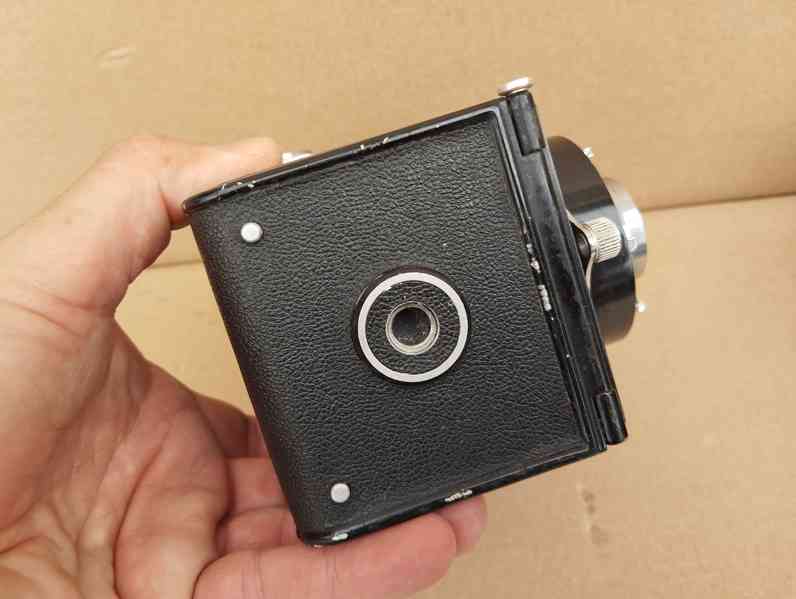 Starý československý fotoaparát Flexaret - foto 10
