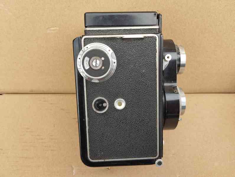 Starý československý fotoaparát Flexaret - foto 9