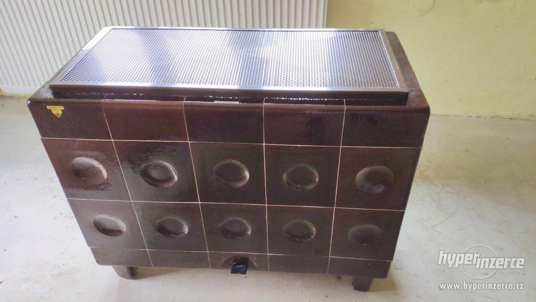 Vamberecká akumulační kamna - za odvoz - foto 1