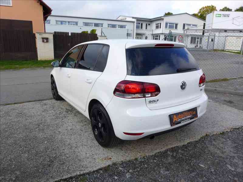 Volkswagen Golf 1,6 TDi ALU,PDC,KLIMATRONIC - foto 4