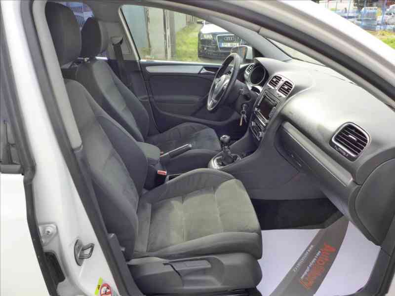 Volkswagen Golf 1,6 TDi ALU,PDC,KLIMATRONIC - foto 10