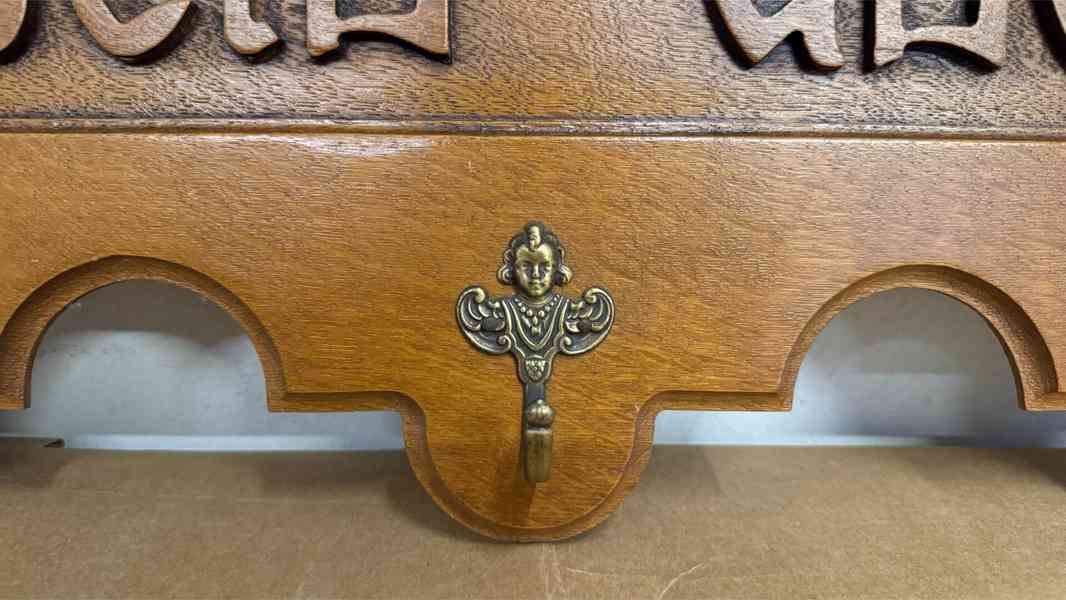 Starožitný rustikální věšák - foto 5