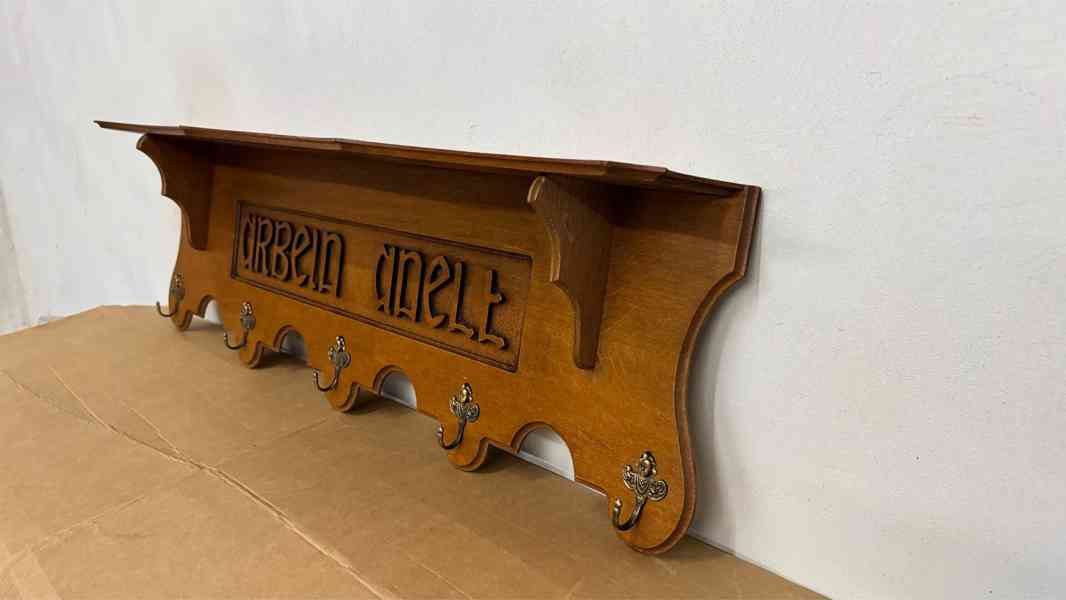 Starožitný rustikální věšák - foto 3