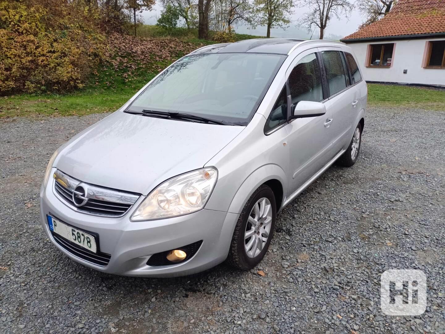 Opel Zafira 1.8 RV.2008 panorama 7.míst. TAŽNÉ-NOVÁ STK - foto 1