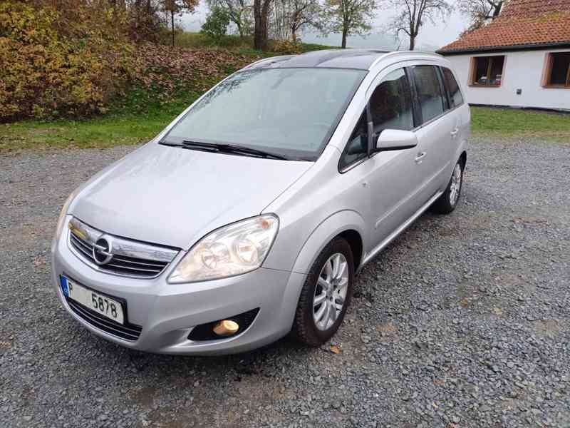 Opel Zafira 1.8 RV.2008 panorama 7.míst. TAŽNÉ-NOVÁ STK - foto 1