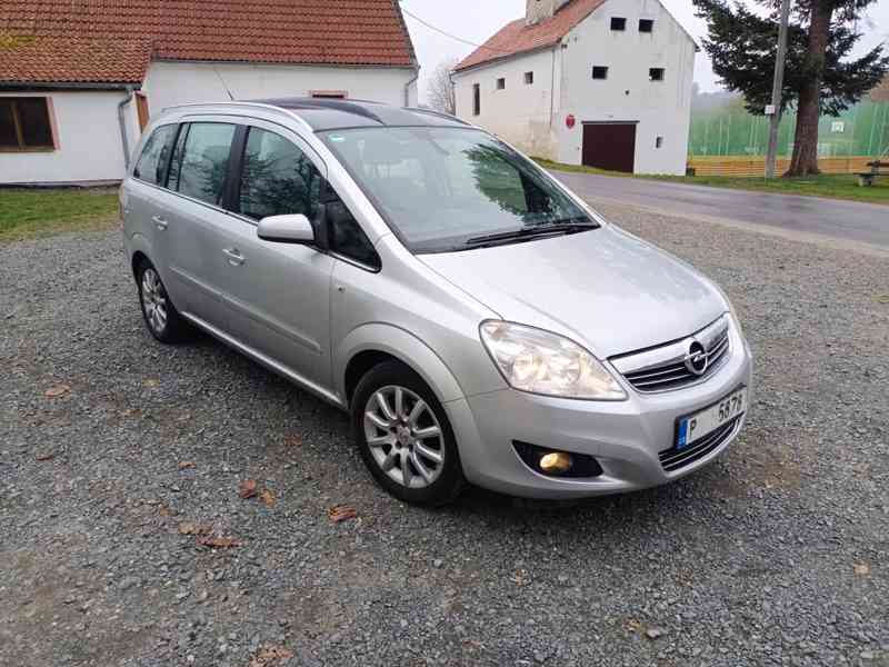 Opel Zafira 1.8 RV.2008 panorama 7.míst. TAŽNÉ-NOVÁ STK - foto 4