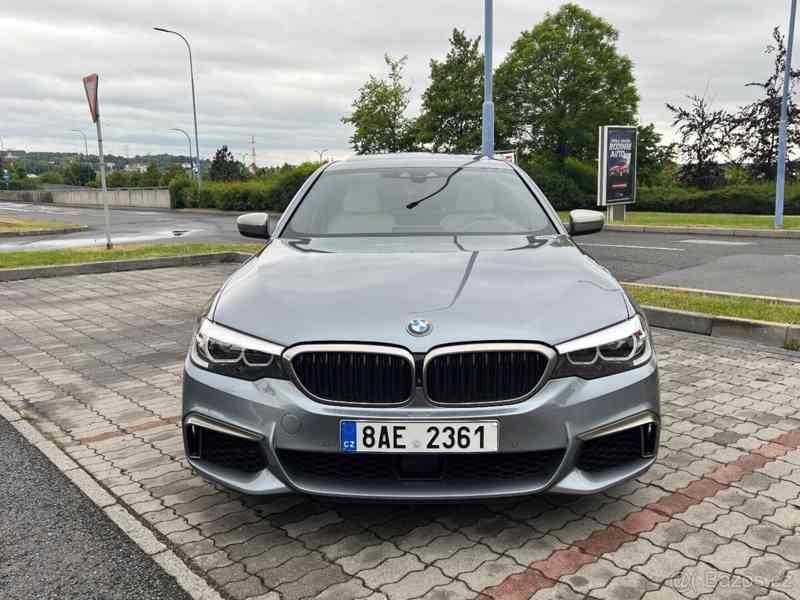 BMW Řada 5 4,4 550i 2017 M / xDrive 4x4 - foto 4