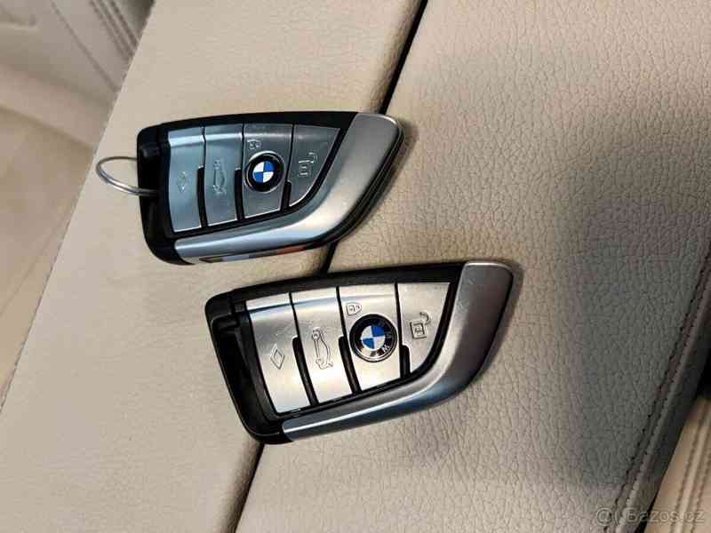 BMW Řada 5 4,4 550i 2017 M / xDrive 4x4 - foto 7