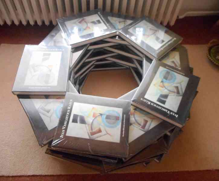 MODERNÍ INTERIÉROVÁ DEKORACE - variabilní skládačka - TOP   - foto 8