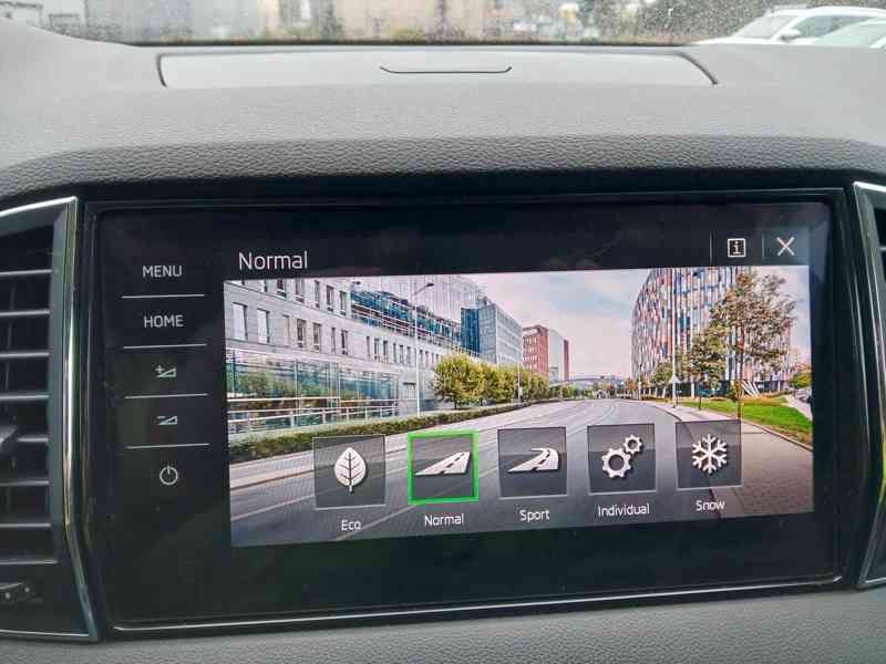  ŠKODA Karoq Style 2,0 TDI 110 kW 4x4 DSG - foto 28