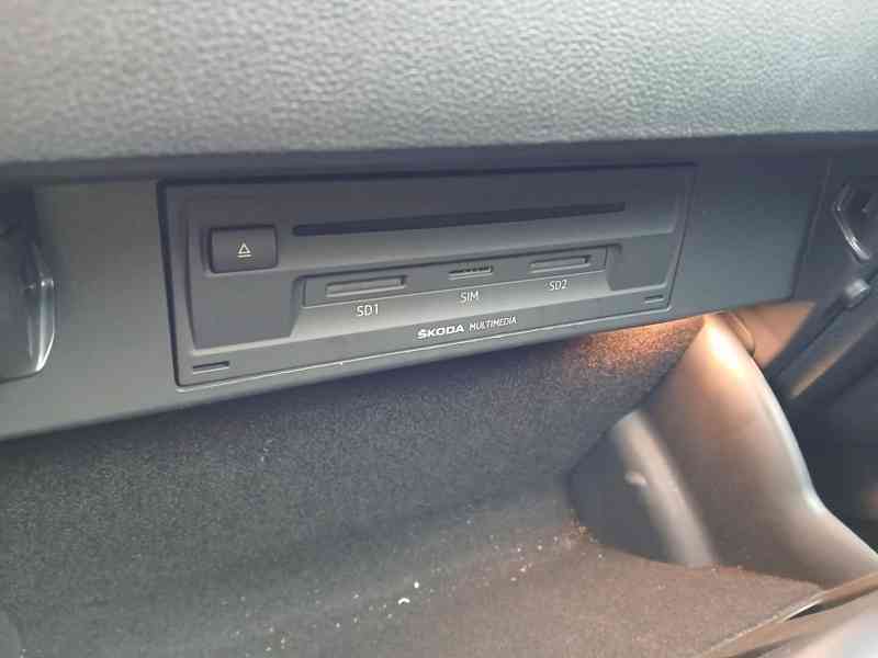  ŠKODA Karoq Style 2,0 TDI 110 kW 4x4 DSG - foto 38