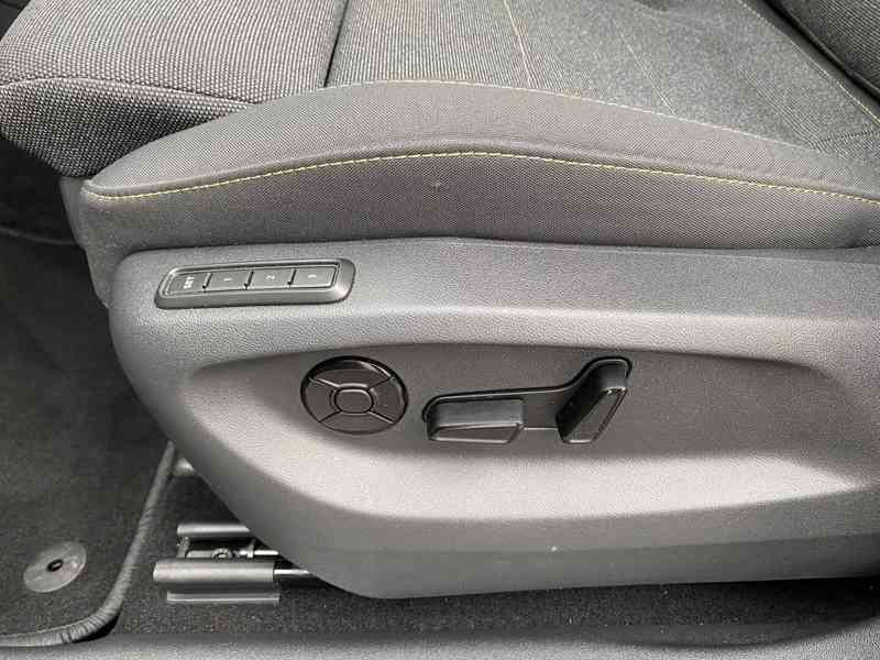 Škoda Kodiaq 1.5 TSI mHEV DSG Selection HUD ACC 7m  - foto 16