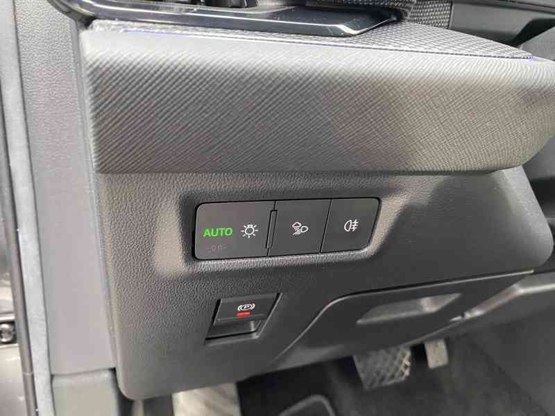 Škoda Kodiaq 1.5 TSI mHEV DSG Selection HUD ACC 7m  - foto 17