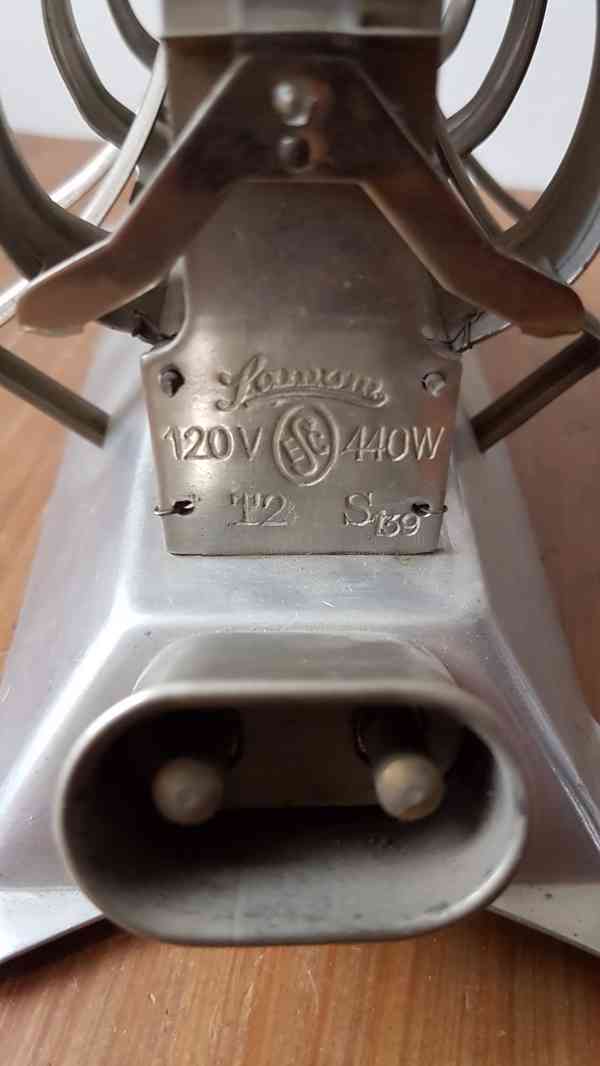 Starožitný prvorepublikový toaster - foto 7