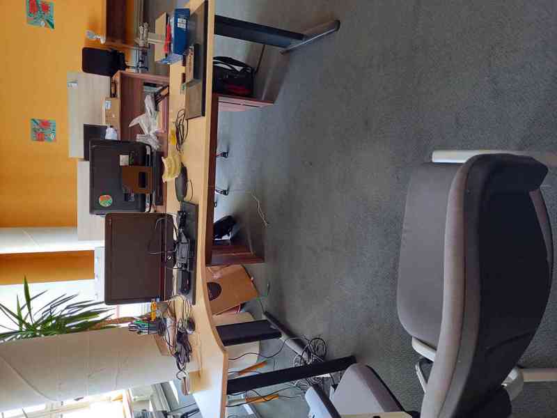 Kancelářský stůl HOBIS rohový levý - foto 2