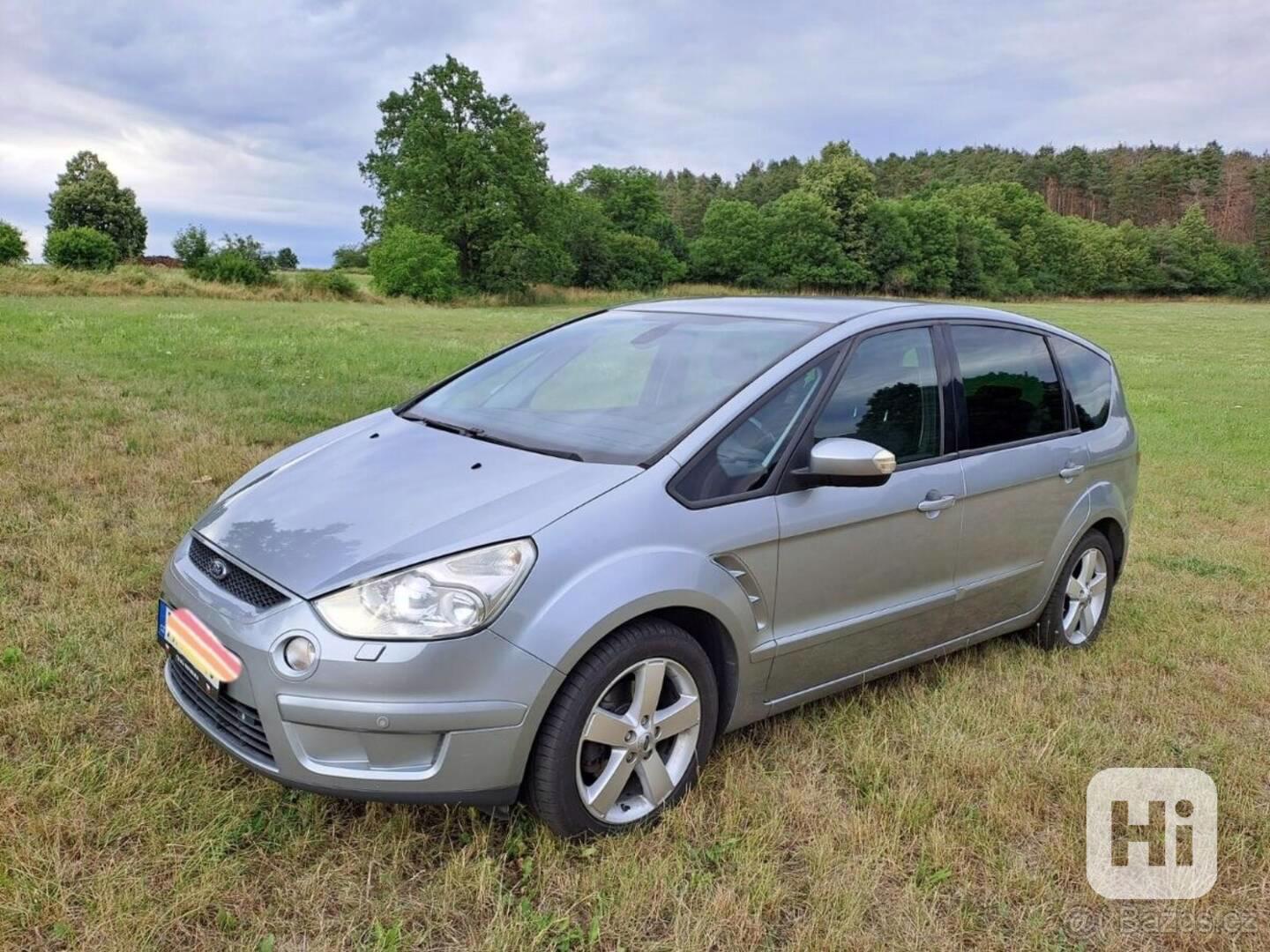 Ford S-MAX TDCi 103 kW, manuál, orig. bez - foto 1