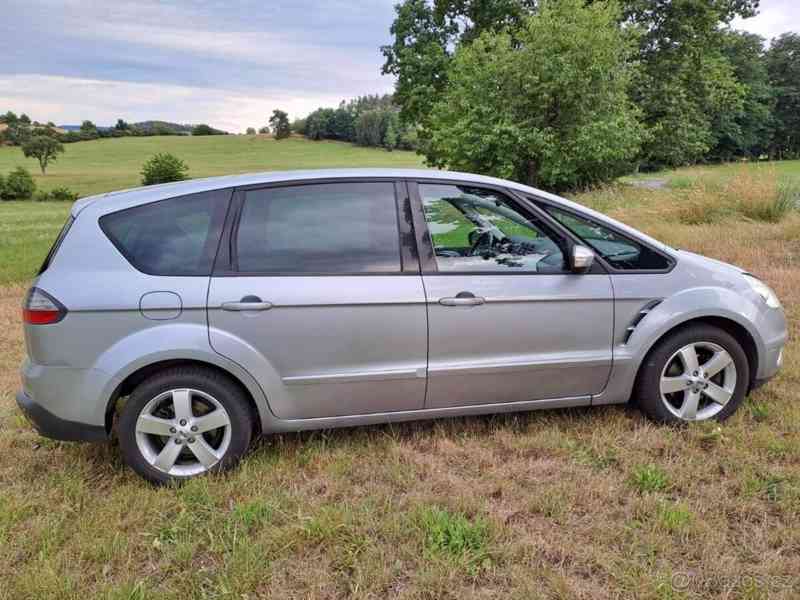 Ford S-MAX TDCi 103 kW, manuál, orig. bez - foto 5
