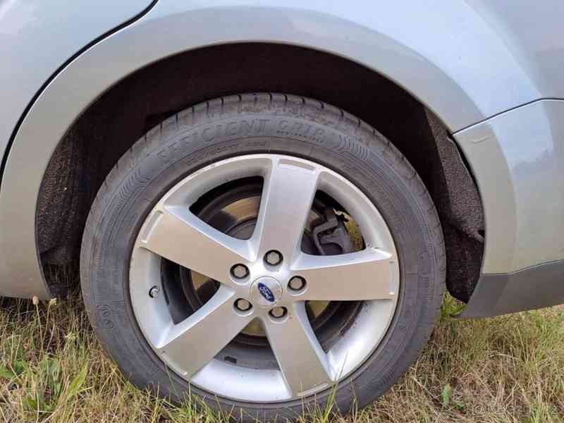 Ford S-MAX TDCi 103 kW, manuál, orig. bez - foto 8