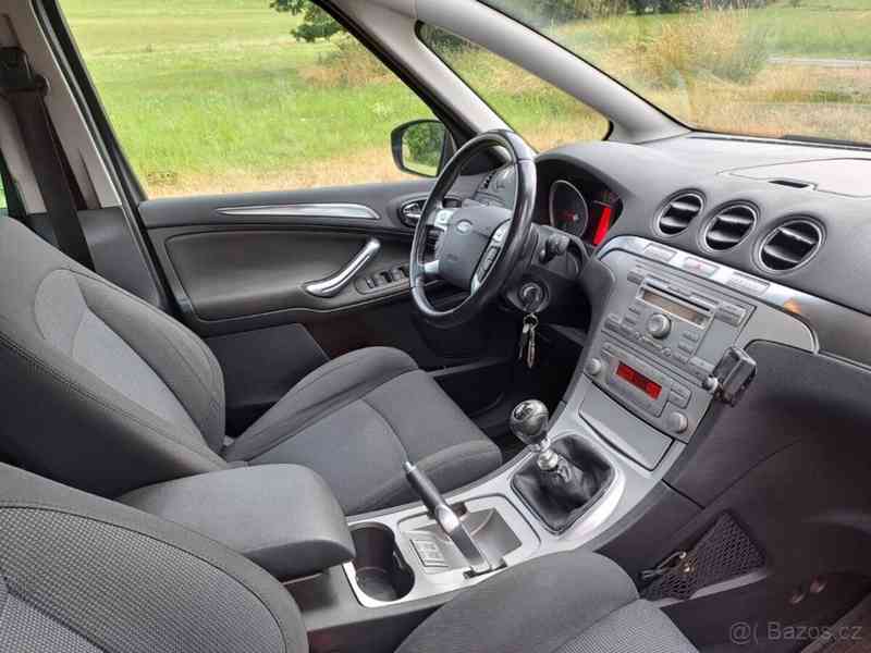 Ford S-MAX TDCi 103 kW, manuál, orig. bez - foto 11